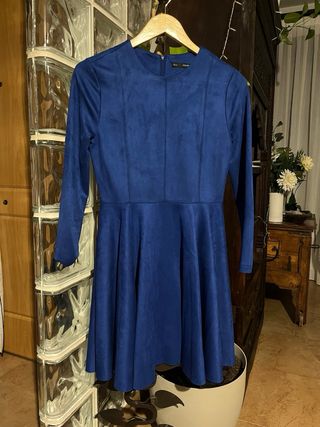 Vestido azul de antelina manga larga