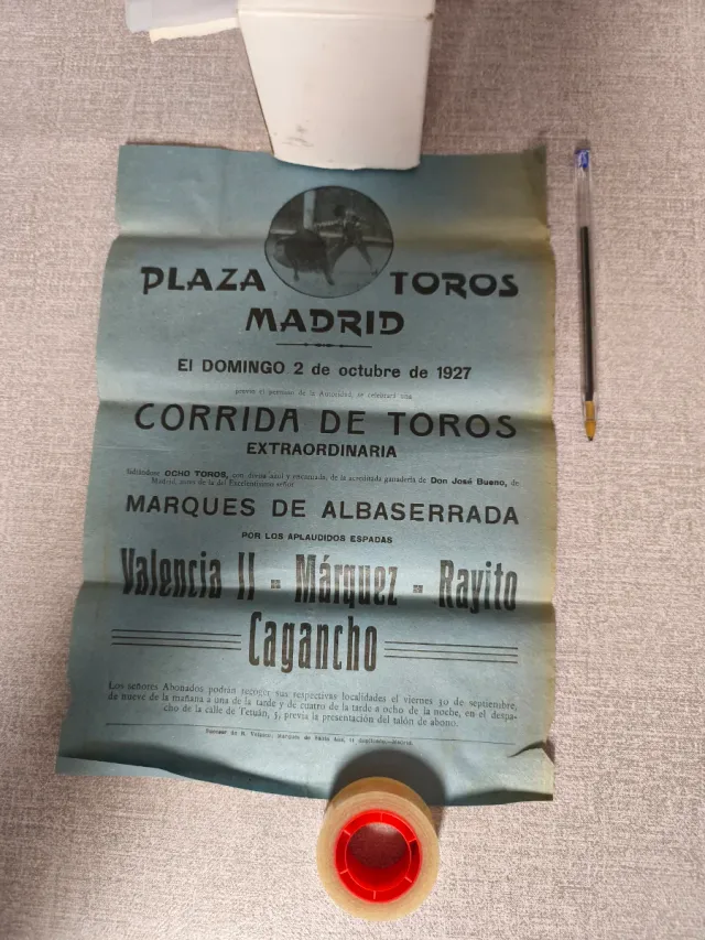 Lote 20 carteles tautinos