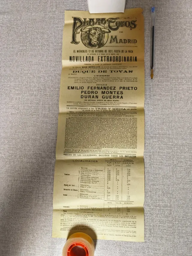 Lote 20 carteles tautinos