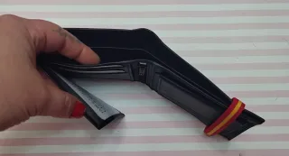 CARTERA MONEDERO PIEL CIERRE BANDERA + REGALO PULS