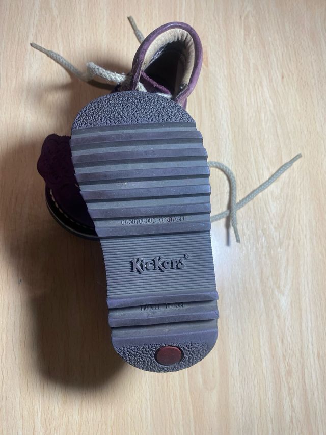 Botas Kickers Talla 23 Moradas