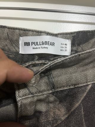 Bermuda Pull&Bear Camuflaje Talla 40