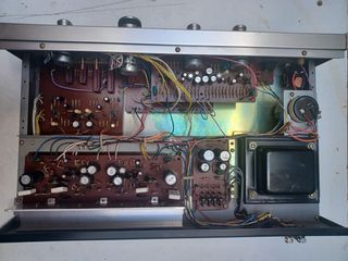 Amplificador AKAI AA-5210 Vintage