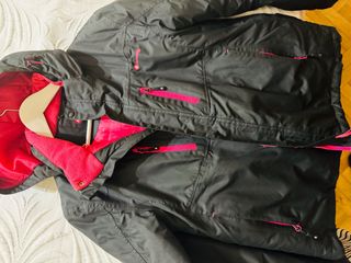 2 Chaquetas: Frío/Lluvia y Piel
