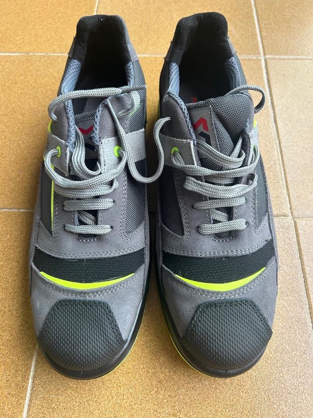Zapatillas de seguridad Würth MODYF grises y verde