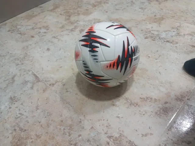 Balón de fútbol Kipsta pequeño