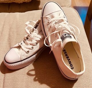 Converse Chuck Taylor Lift Canvas Low Blancas