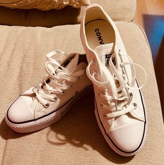 Converse Chuck Taylor Lift Canvas Low Blancas