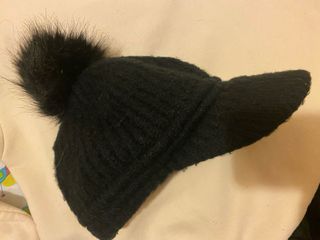 Gorra de lana con pompón