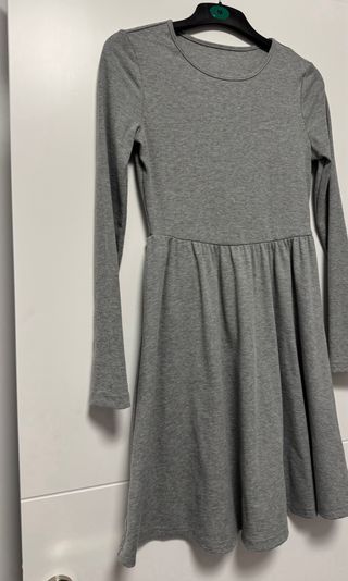 Vestido gris de manga larga talla S