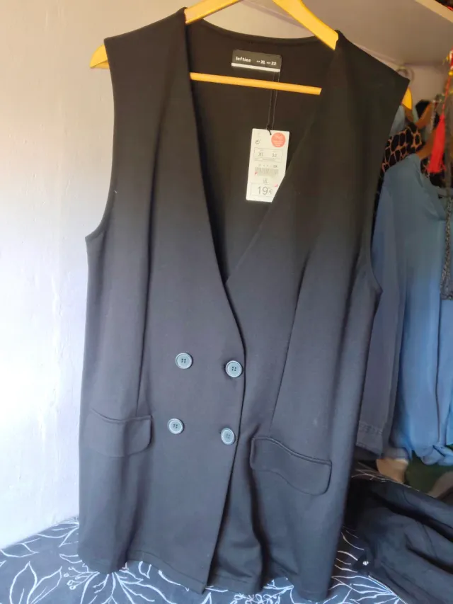 Chaleco largo Lefties XL de segunda mano por 15 EUR en Barcelona