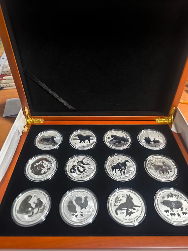 Colección Monedas Plata 1 Onza LUNAR II