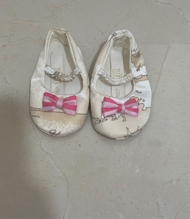 Abitino 1 Classe neonata con fiocco e stampe