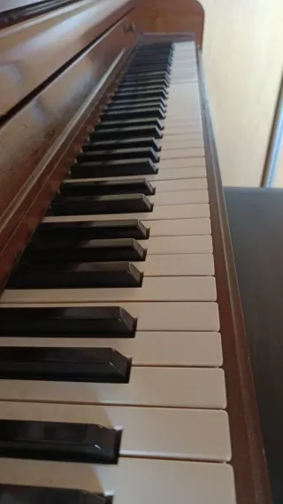Piano Kimball Whitney