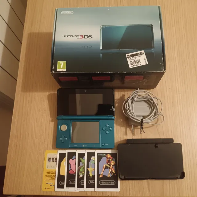 Nintendo 3DS Celeste con scatola