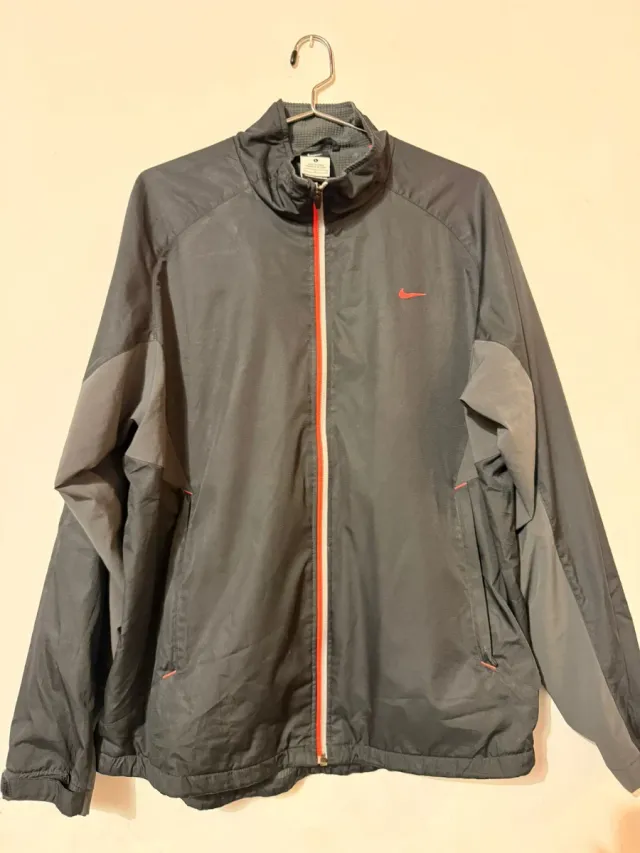 Chaqueta Nike Vintage Negra y Gris