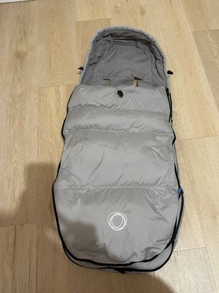 Saco de invierno Bugaboo gris