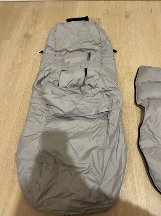 Saco de invierno Bugaboo gris