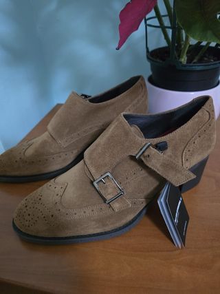 ZAPATOS TACÓN CON ETIQUETA.EÑ EL CORTE INGLES