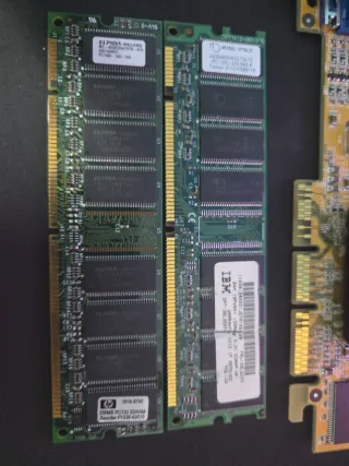 Tarjeta gráfica ASUS GeForce2 MX400 + 2 módulos