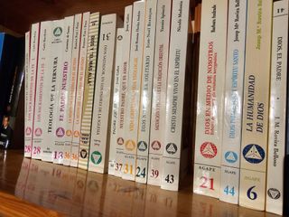 Colección de Libros Teología y Religión Edit AGAPE