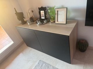 Mueble de salón madera y negro