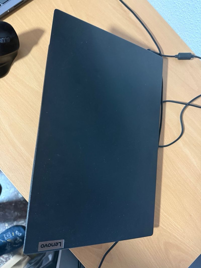 Portátil Lenovo afbeelding 4