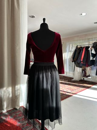 Vestido largo negro y rojo