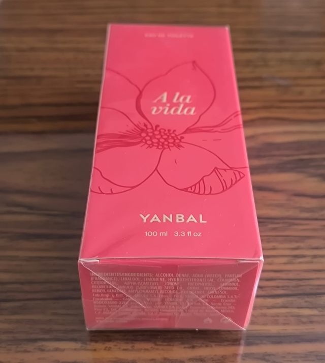 Eau de Toilette A la Vida para Ella