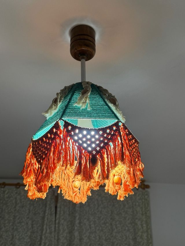 Lámpara de techo macramé