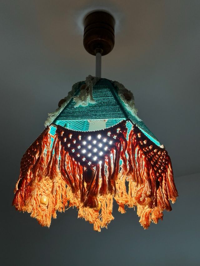 Lámpara de techo macramé