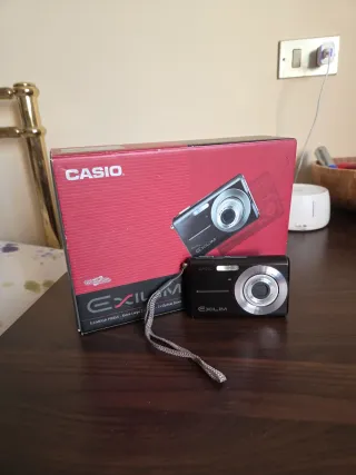Casio Exilim EX-Z5 Fotocamera Digitale