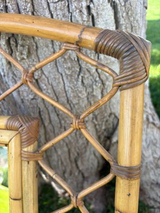 ESPEJO DE PARED EN BAMBÚ.