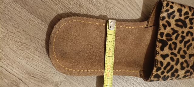 Sandalias animal print talla 42