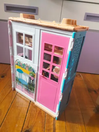 Casa di Barbie con figure