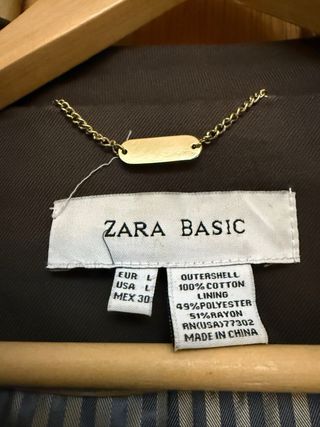 Gabardina Zara Basic marrón