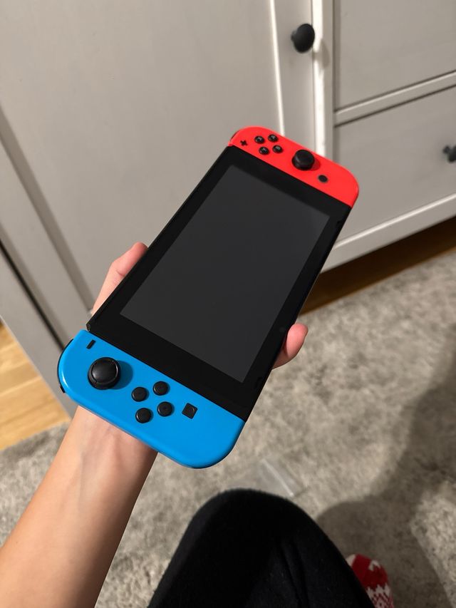 Nintendo Switch 1 (Con su caja)