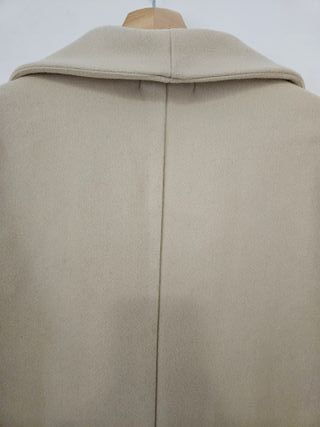 Abrigo SHEIN beige talla XL