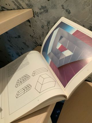 Avventura con figure impossibili - Libro. Edizione