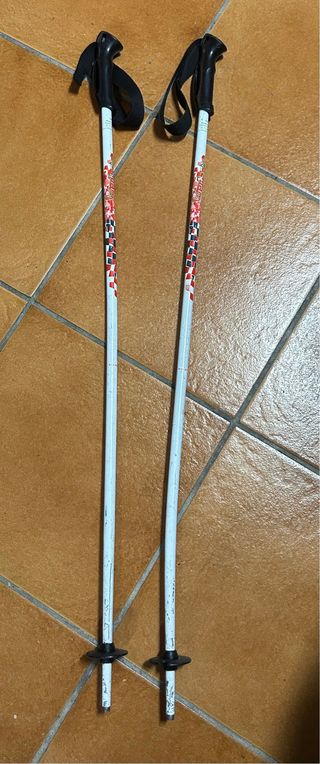 Sci e bastoncini Wedze Völkl 130.