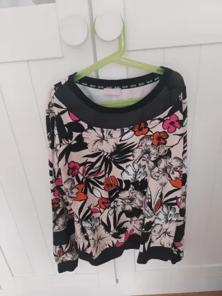 Sudadera Liu Jo floral talla XS/M