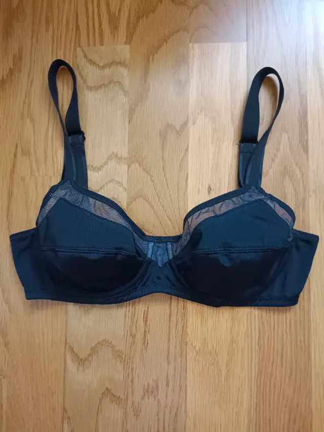 Sujetador DIM con aros negro