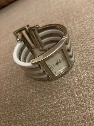 Orologio Gucci in argento e bianco 