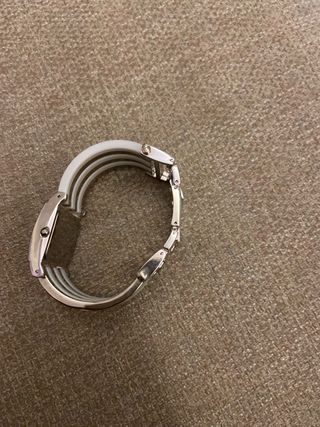 Orologio Gucci in argento e bianco 