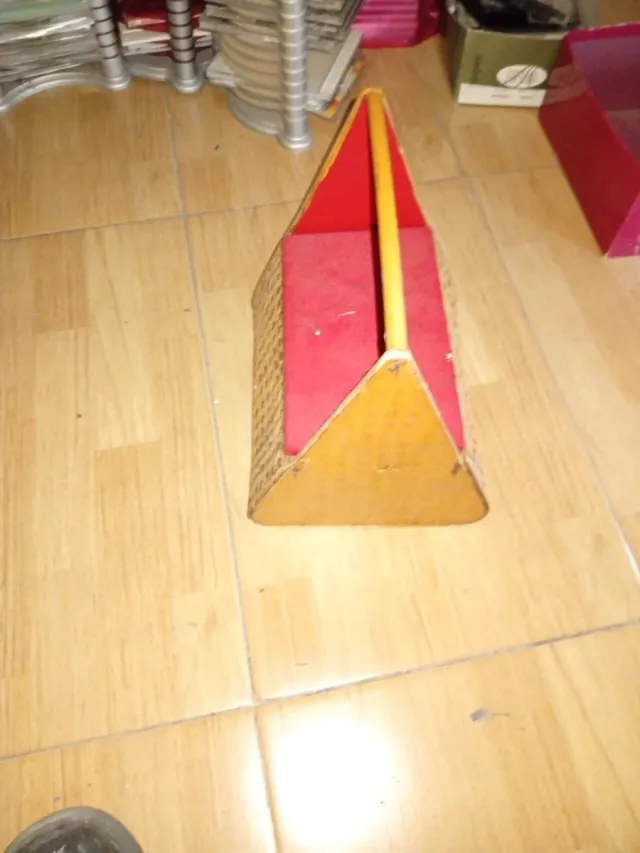 Cesta Limpiabotas Antigua