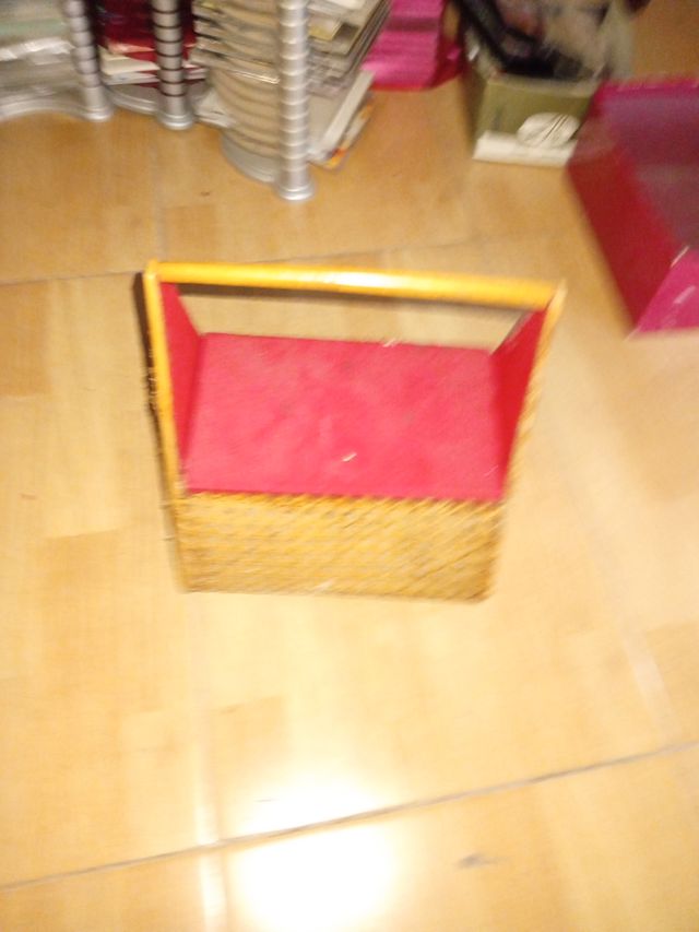 Cesta Limpiabotas Antigua