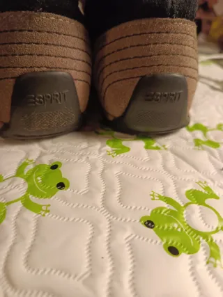 Stivali neri e marroni da donna Esprit