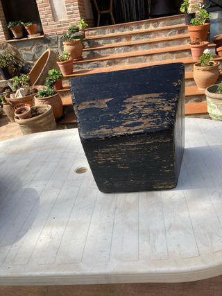 Artesa de madera antigua