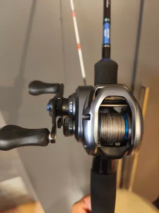 Caña Daiwa y Carrete Pesca