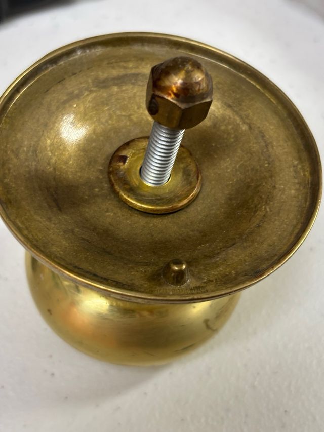 Pomello per porta in metallo